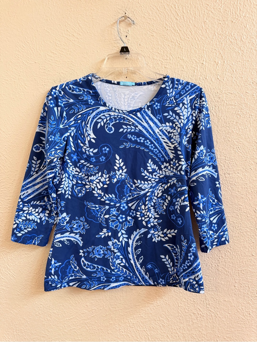 J McLaughlin blue floral crew neck jersey blouse